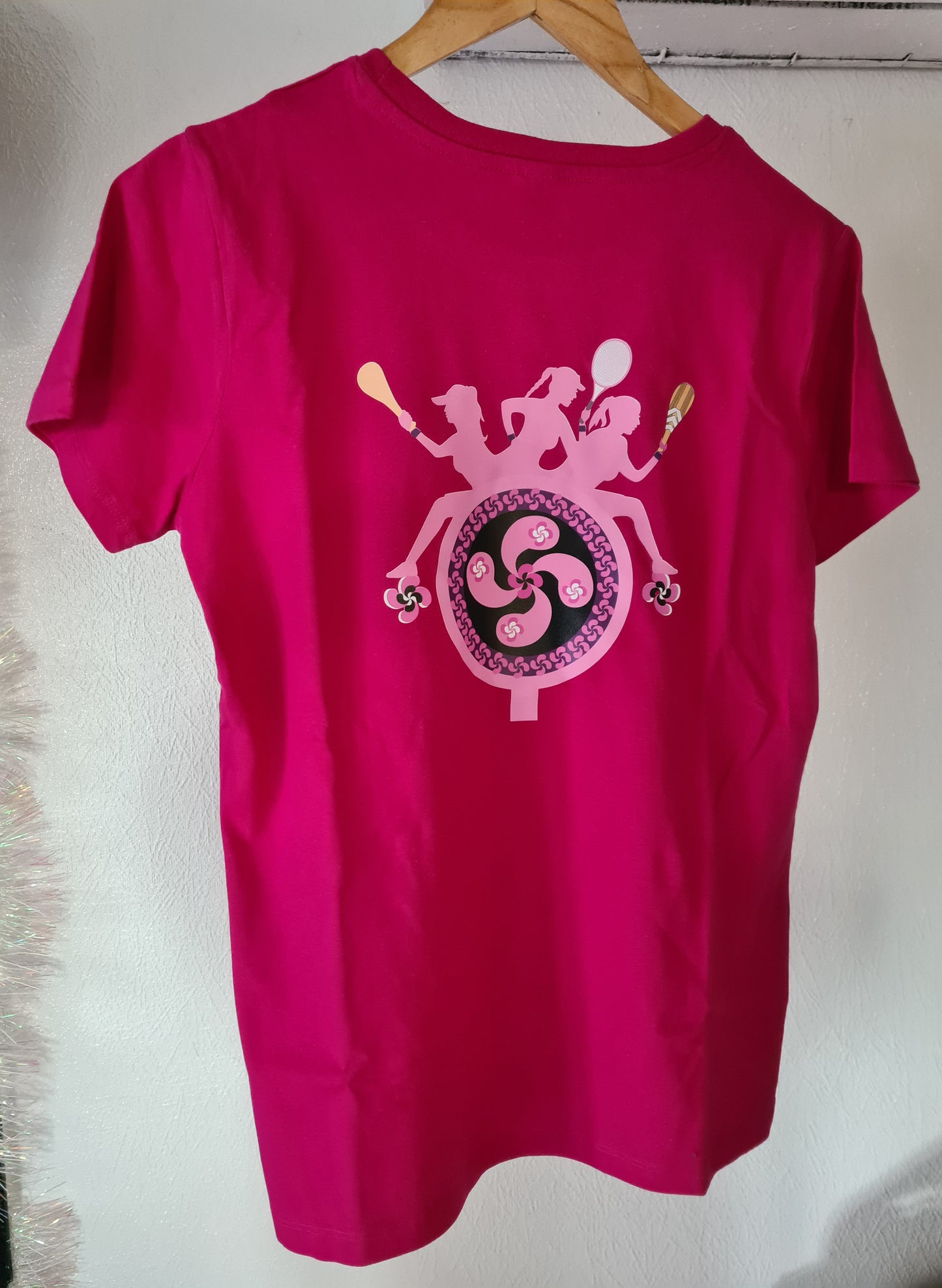 T-shirt "3 DROLES DE NESKA ROSE"